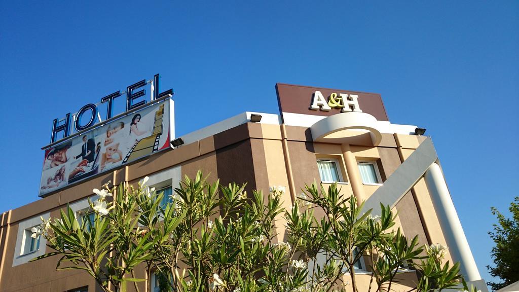 A&H Privilege Lyon Est - Saint Priest Eurexpo Exterior photo